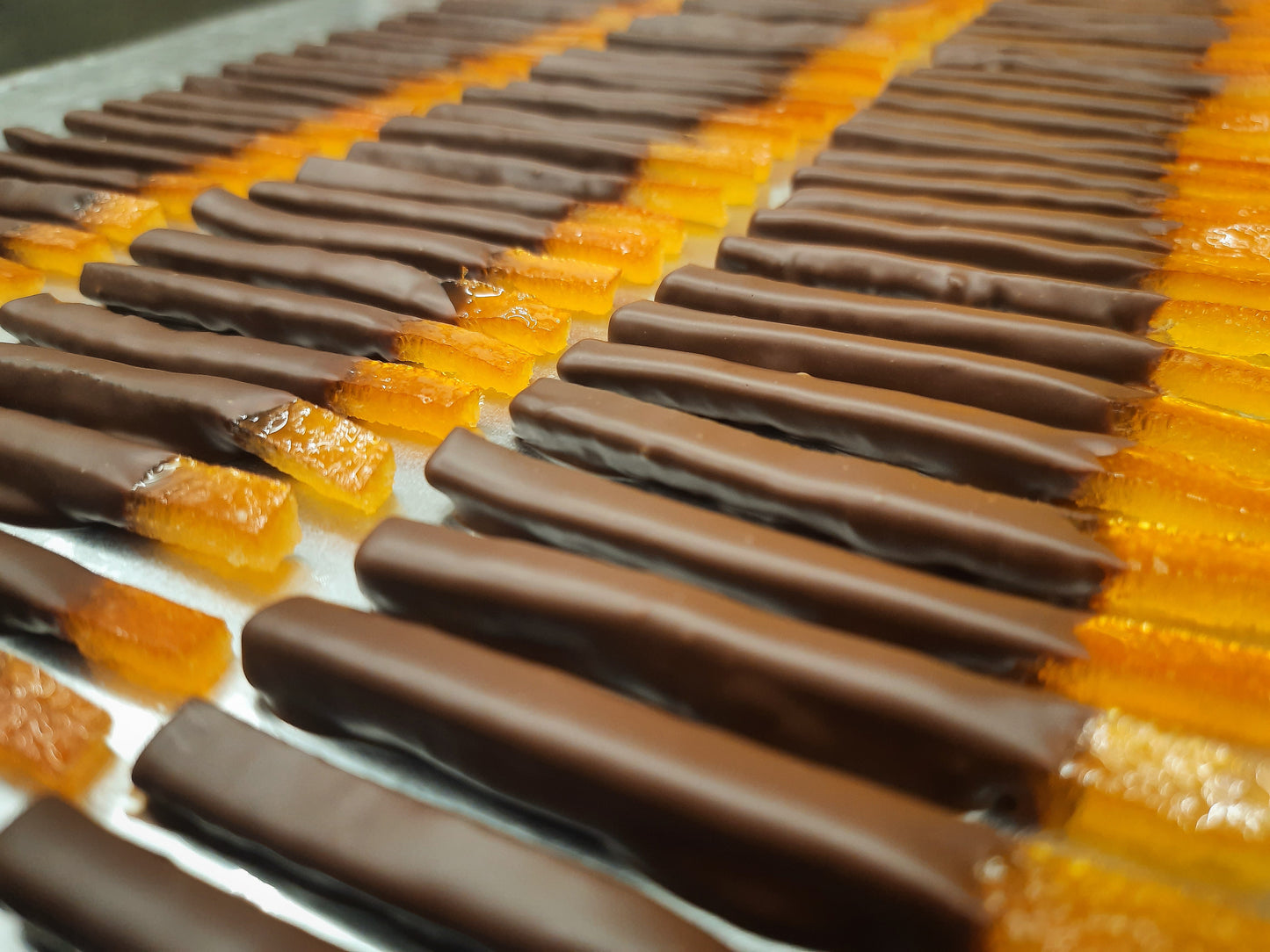 Big size assorted chocolate gift box- 11 bonbons plus 15 orangette